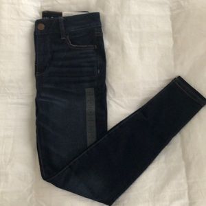 NWT AE Hi-Rise Jegging